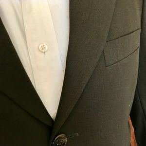 Emanuel Ungaro Men's Suit 38R/32W 100% Wool